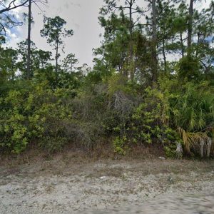 379 18th St SE, Naples, FL 34117